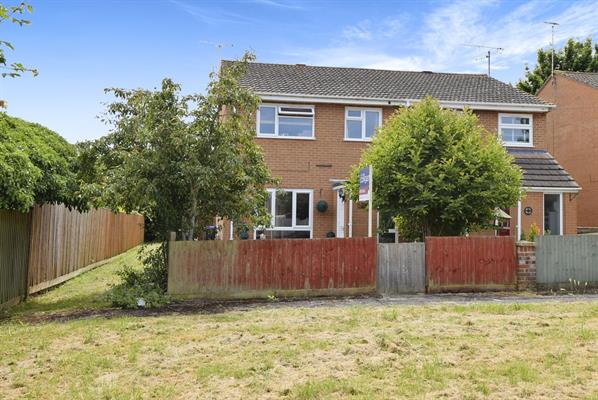 Glendale Road, Durrington, Salisbury SP4 8EP