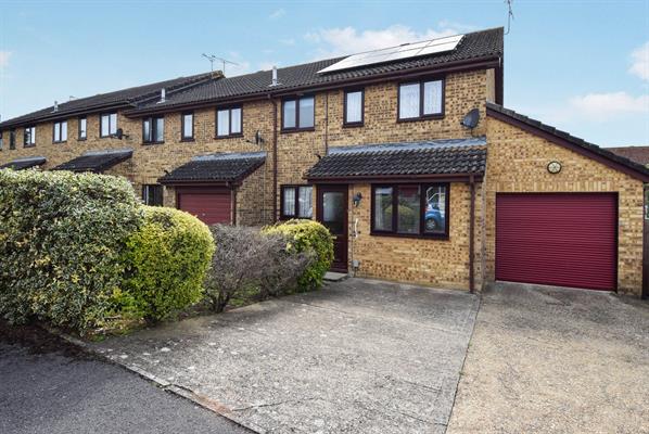 Chesterfield Close, Amesbury, SP4 7QW