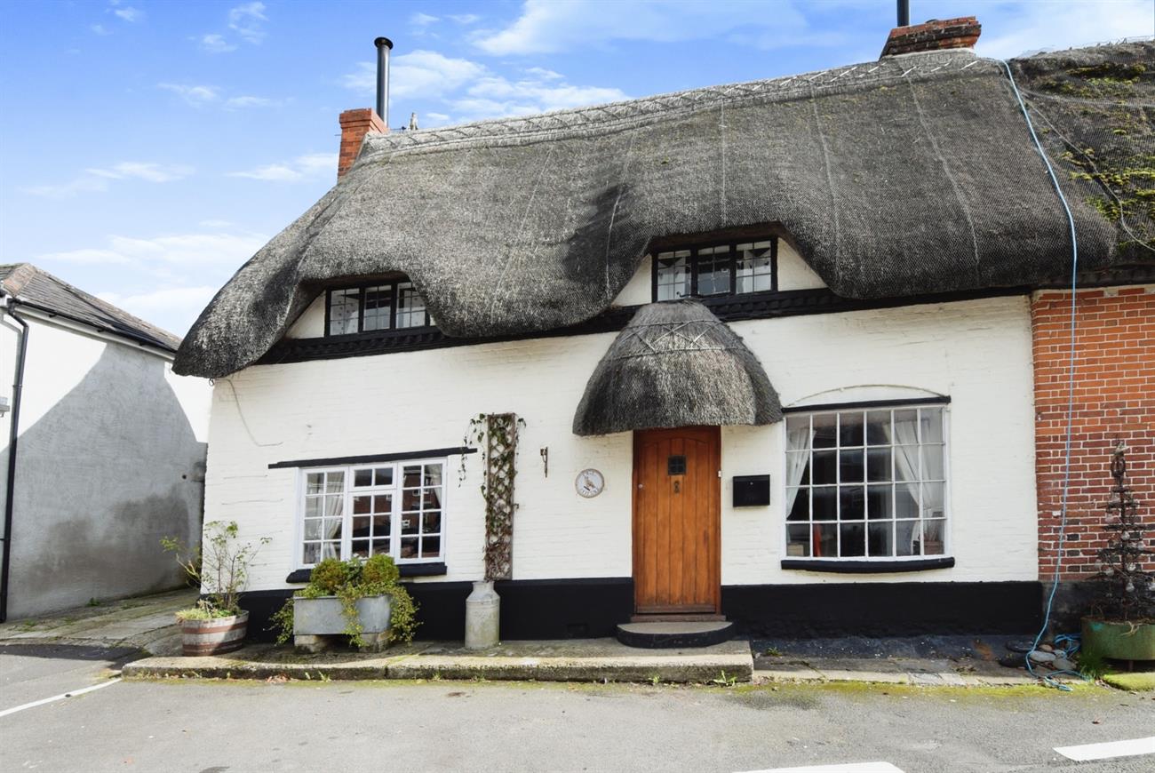 End of Terrace House for sale in High Street, Netheravon, SP4 9PJ SP4 9PJ Simon Colligan