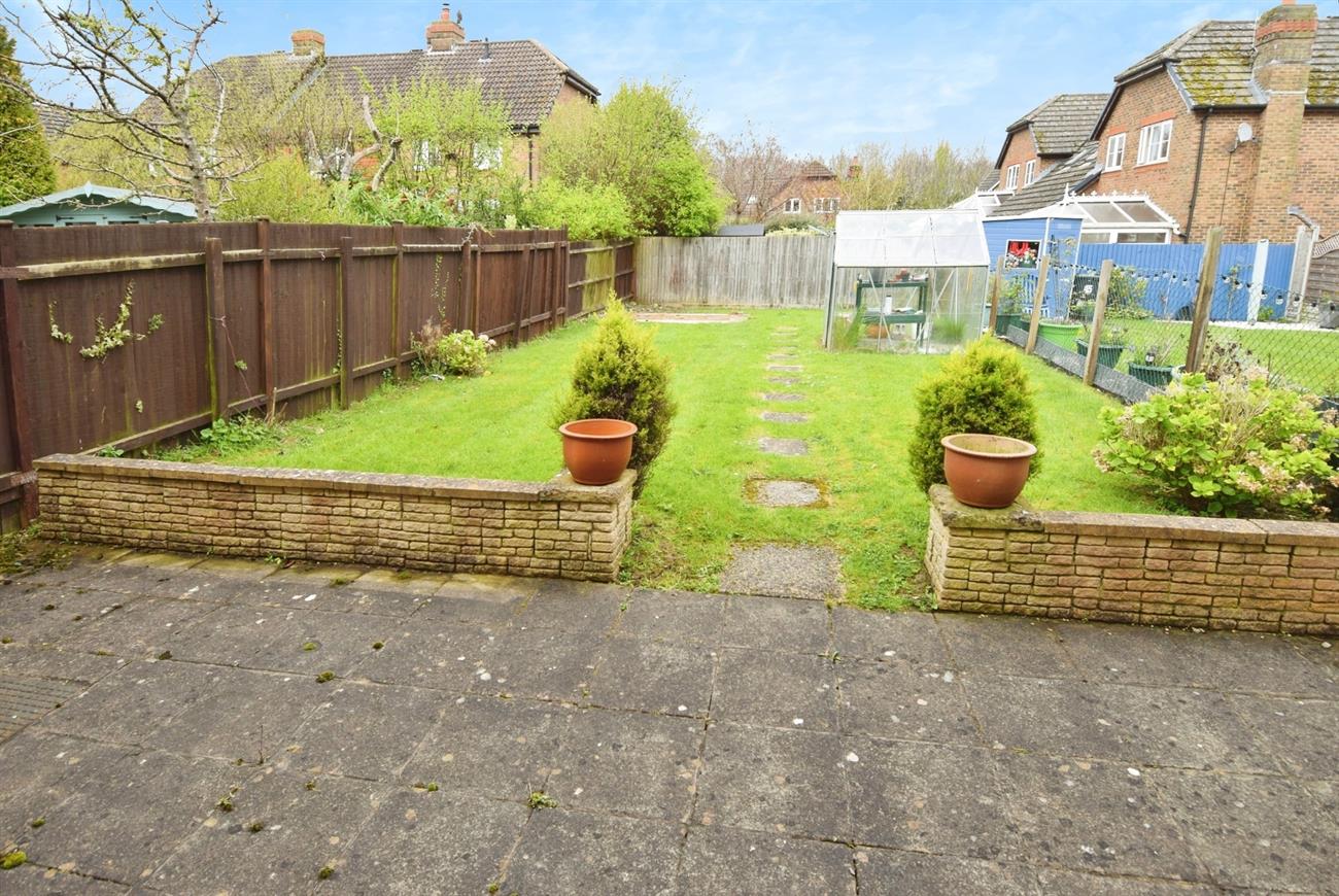 SemiDetached House for sale in Tanners Field, Amesbury, SP4 7SE SP4 7SE Simon Colligan