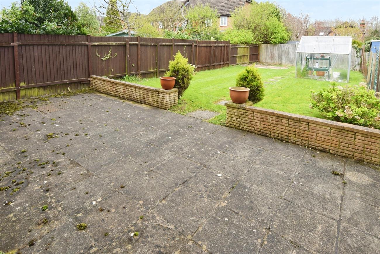 SemiDetached House for sale in Tanners Field, Amesbury, SP4 7SE SP4 7SE Simon Colligan