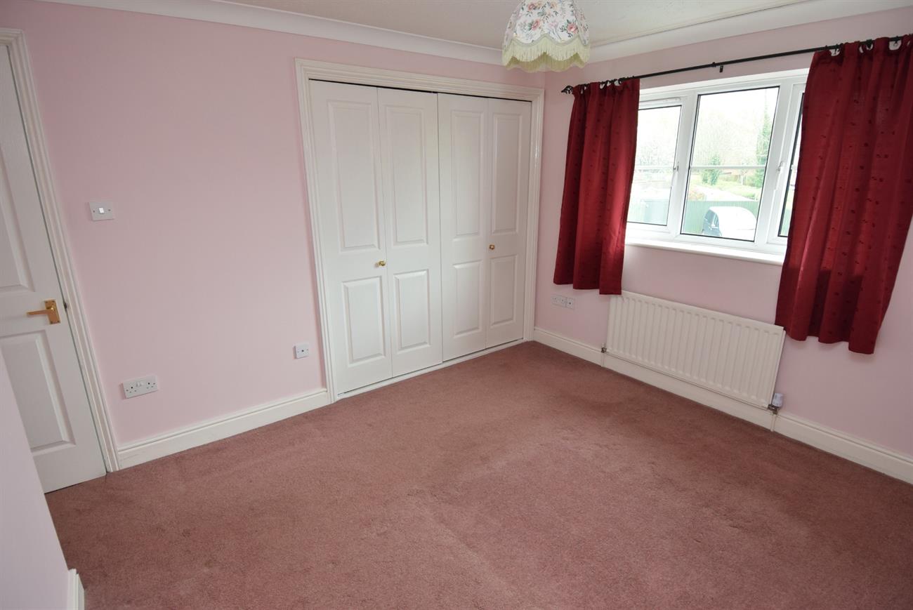 SemiDetached House for sale in Tanners Field, Amesbury, SP4 7SE SP4 7SE Simon Colligan