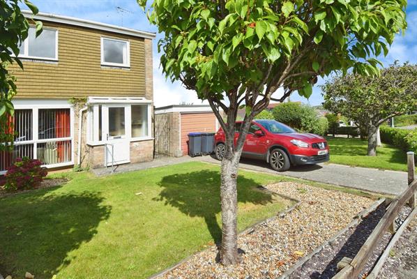 Raleigh Crescent, Amesbury, SP4 7QE