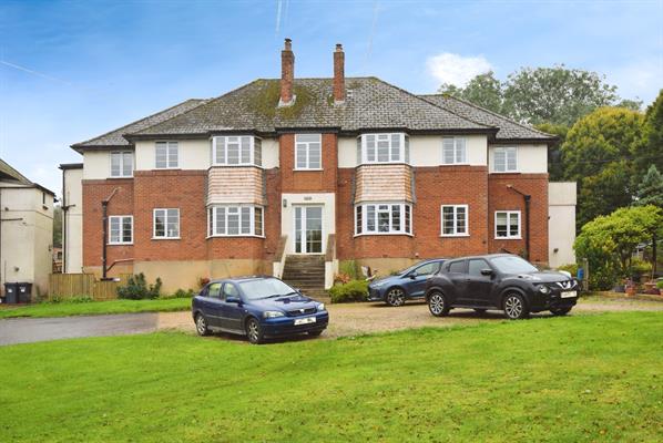 East Chisenbury, Pewsey, SN9 6AH