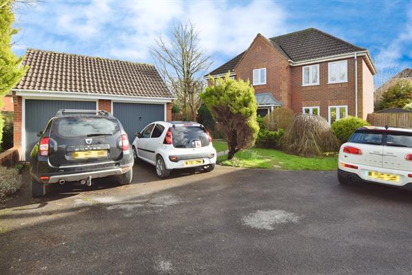 Chambers Avenue, Amesbury, SP4 7XJ