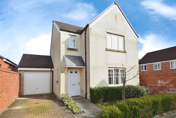 Jubilee Close, Amesbury, SP4 7GJ