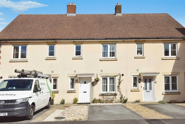 Nevill Close, Amesbury, SP4 7XW