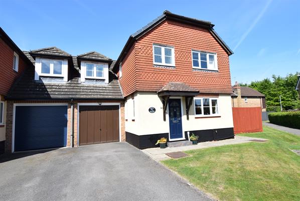 Tanners Field, Amesbury, SP4 7SE