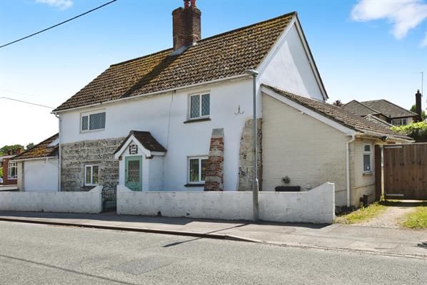 Maddington Street, Shrewton, Salisbury
